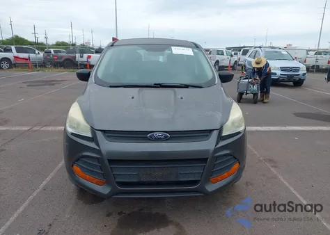 2015 Ford Escape S z USA, uszkodzony, nr VIN 1FMCU0F70FUB31691